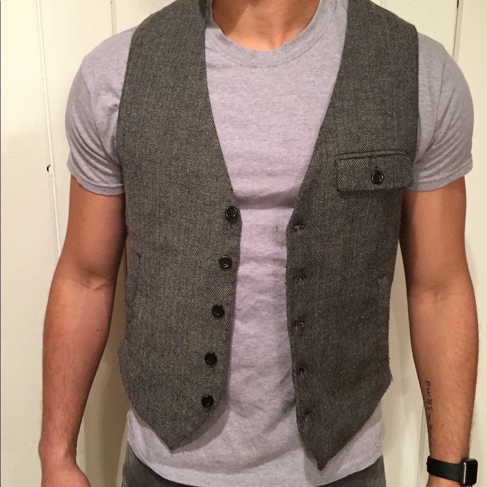 Men’s grey tweed vest